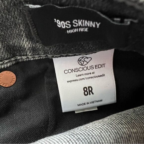 Express NWT High Waisted Gray Wash Knee Cutout '90s Skinny Jeans Size 8 - Picture 16 of 16